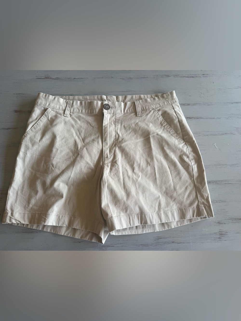 Chubbies Men’s 34 Khaki 5.5” Stretch Chino Shorts